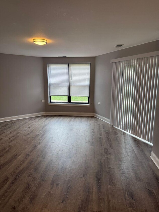 Primary Photo - 3 bedroom in Chicago IL 60612