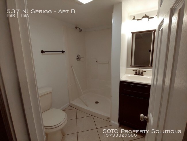 Building Photo - 537 N Sprigg St