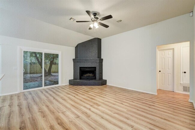 Foto del edificio - 10505 Jeri Pl