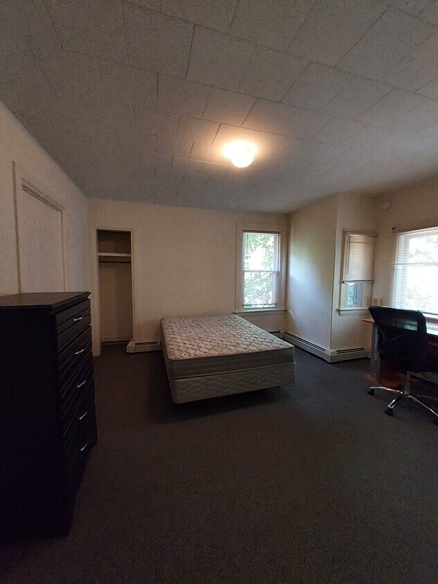 Primary Photo - 125 Highland Pl