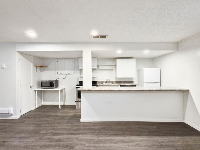 Photo du bâtiment - 63 Woodglen Close