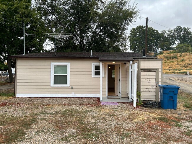 Foto del edificio - Charming 1 bedroom 1 bathroom home