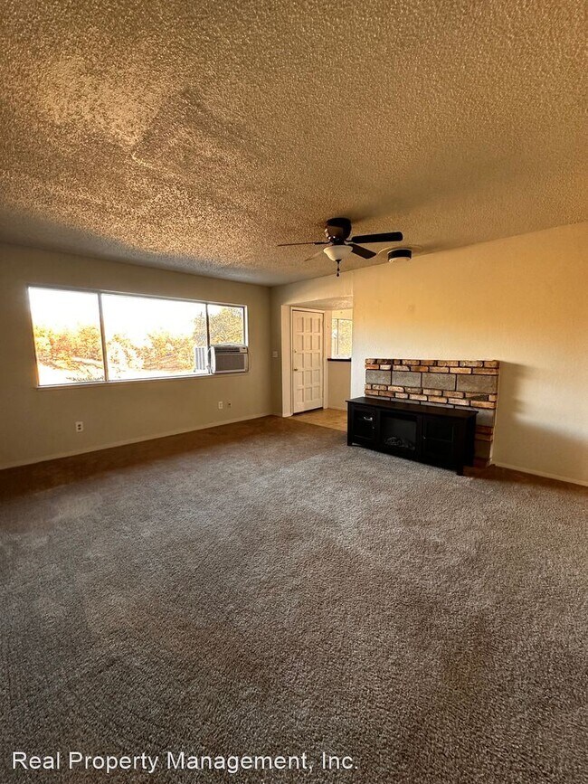 Building Photo - 3 br, 2 bath House - 3993 Eastridge Road