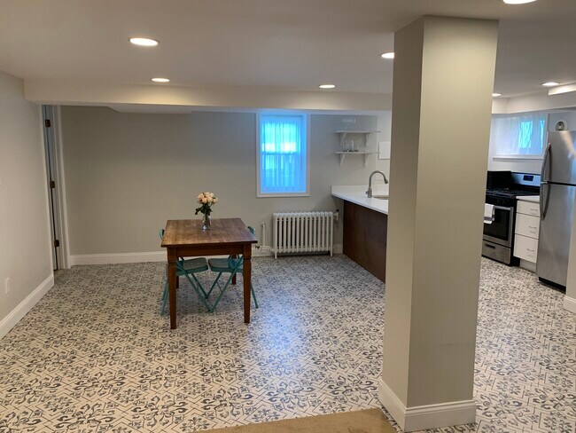 Foto del edificio - 1343 Somerset Pl NW