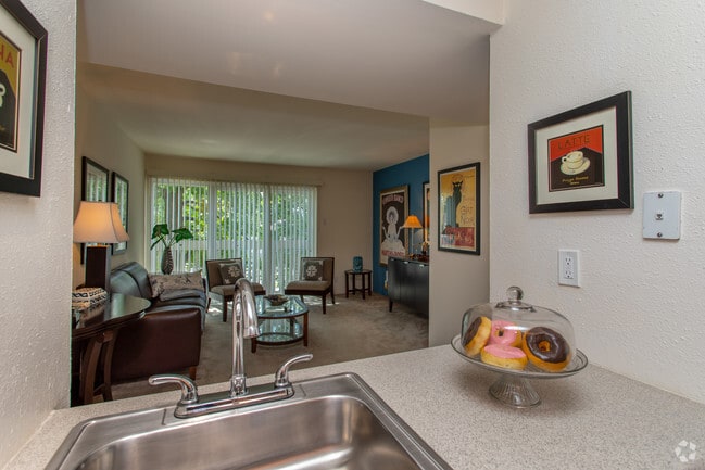 1BR, 1BA - 625 SF Model - Pavilion