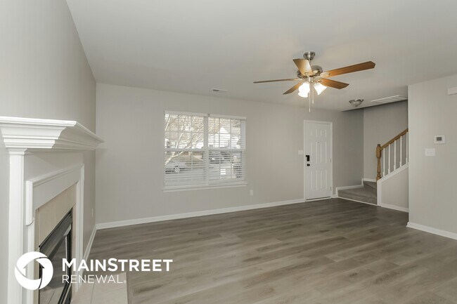 Foto del edificio - 5728 Fairchase Ave