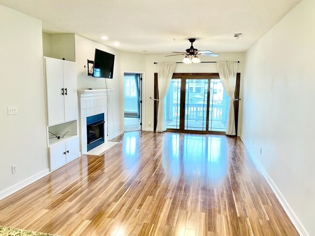 Living Room - 18824 Nautical Dr
