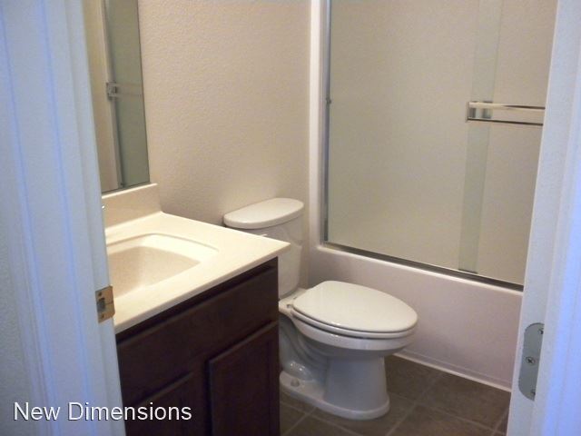 Foto del edificio - 3 br, 2 bath House - 18195 Grizzly Bear Ct.