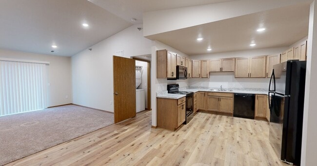 Building Photo - Home-Field Apartments
