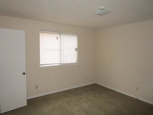 Building Photo - 15842 Blueridge Rd