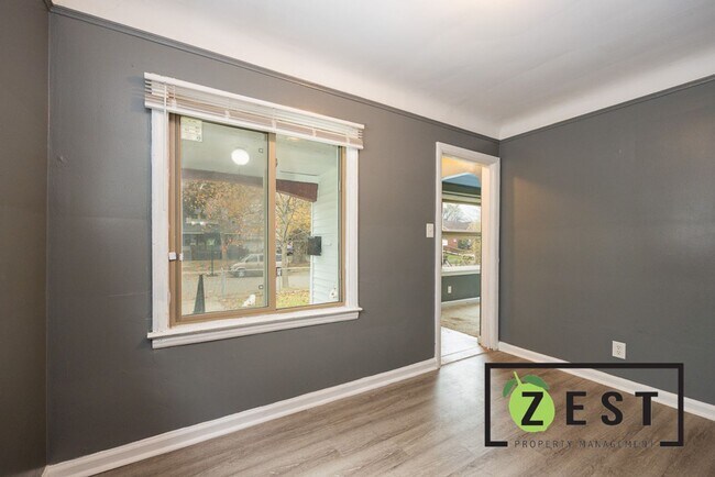 Foto del edificio - Beautiful 3 bedroom 1 Bath OPEN HOUSE 11/2...