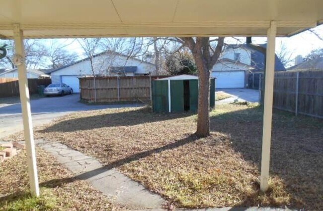 Building Photo - 3 Bedroom House in Garland