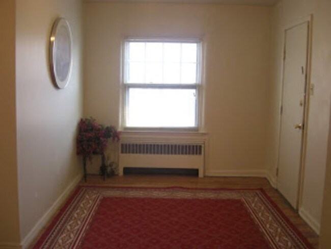 Foto del edificio - 985 E 1st Ave