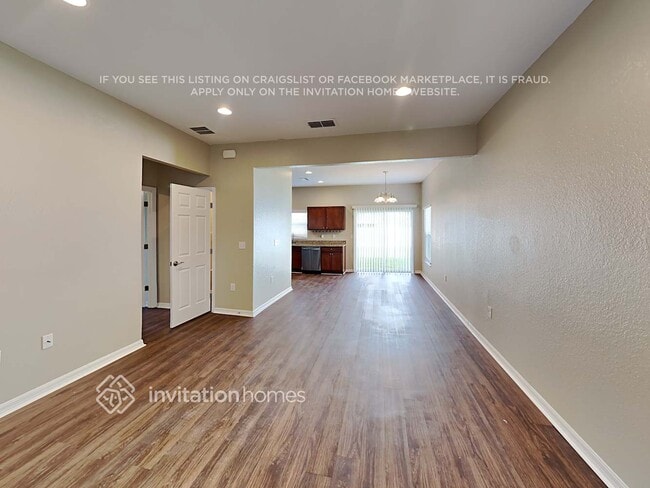 Building Photo - 2825 Oak Hammock Loop