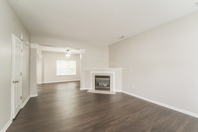 Building Photo - 15431 Chowning Tavern Ln