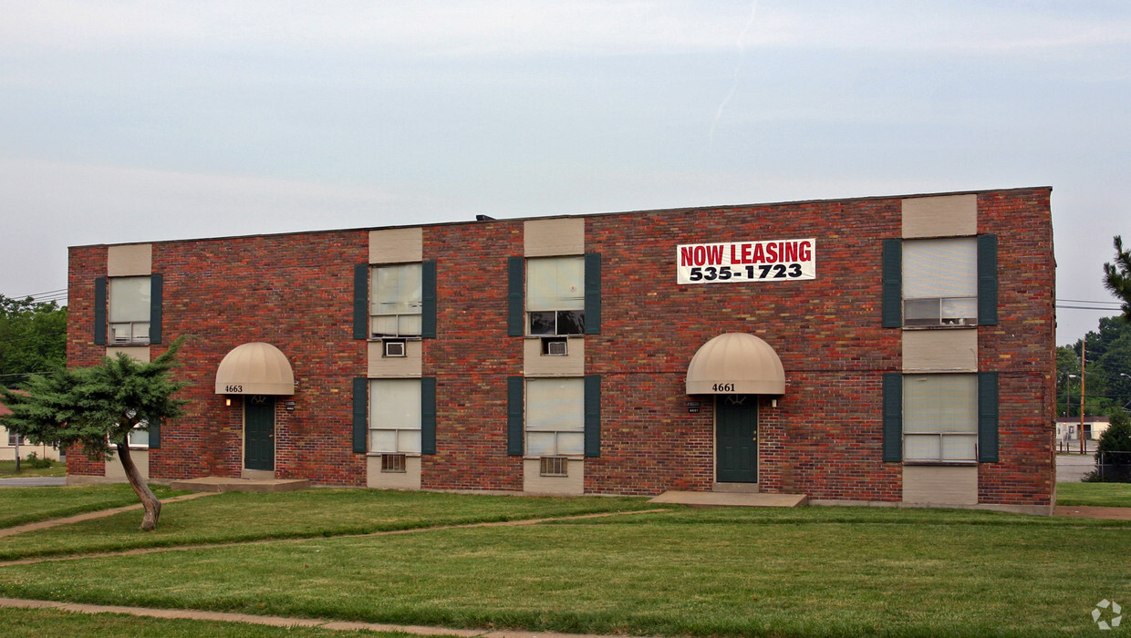 Primary Photo - 4663-4665 38th St