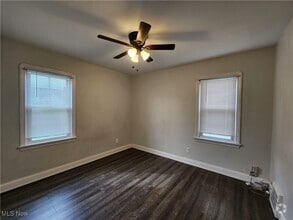 Building Photo - 3156 W 137th St