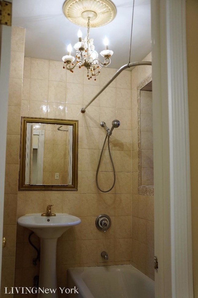 Foto del edificio - 556 W 141st St