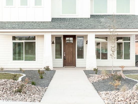 Building Photo - 5 br, 4 bath House - 1294 W Marigold Way