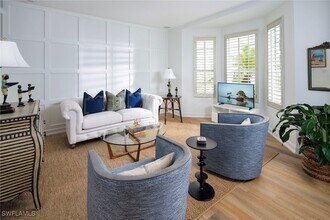 Building Photo - 846 9th Ave S