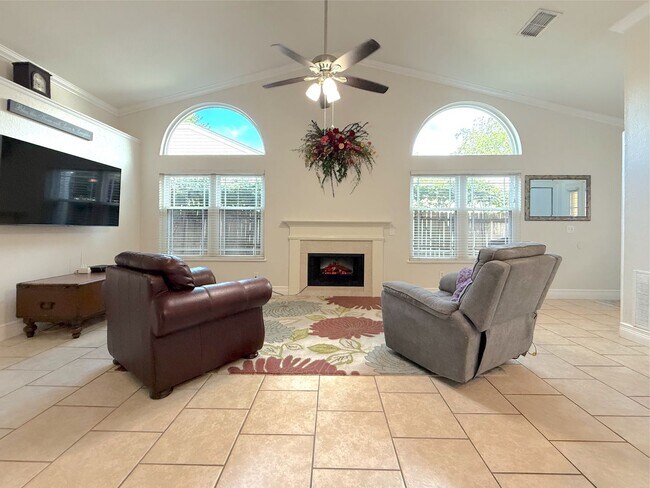 Foto del edificio - Charming 3-Bedroom Home for Rent in Conway...