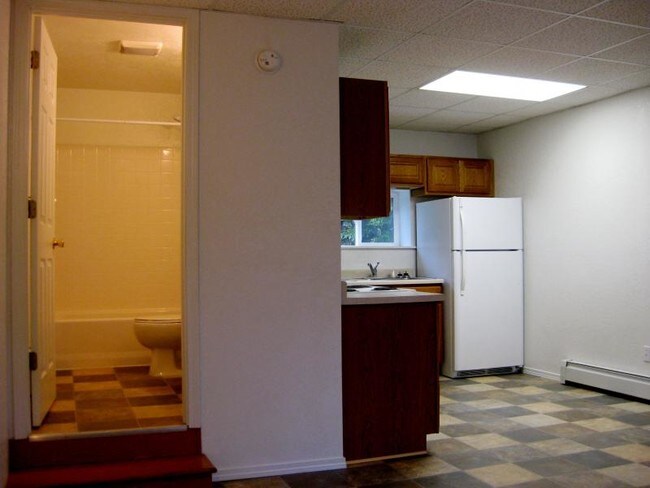 Building Photo - 35860 Forerunner St