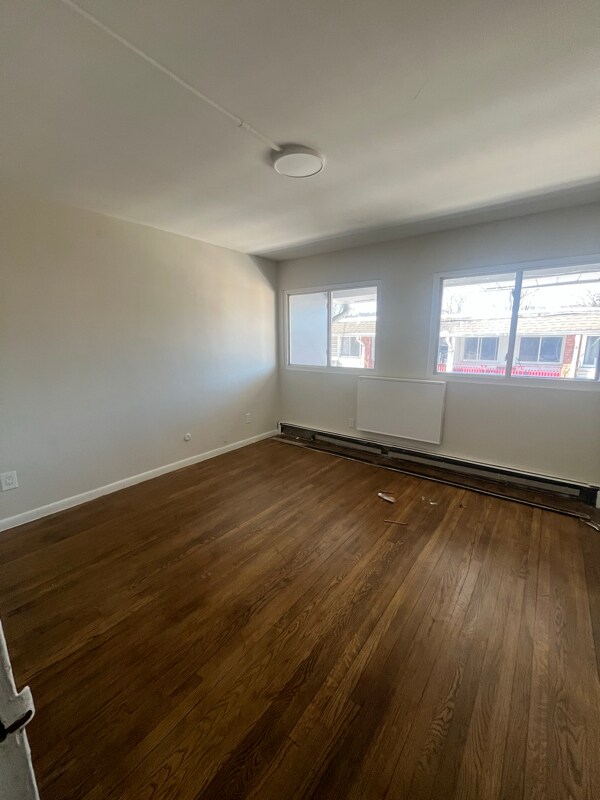 Building Photo - 475 Park Ave