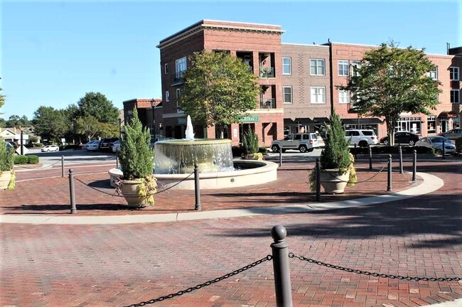 Foto del edificio - 532 Meadowmont Village Cir