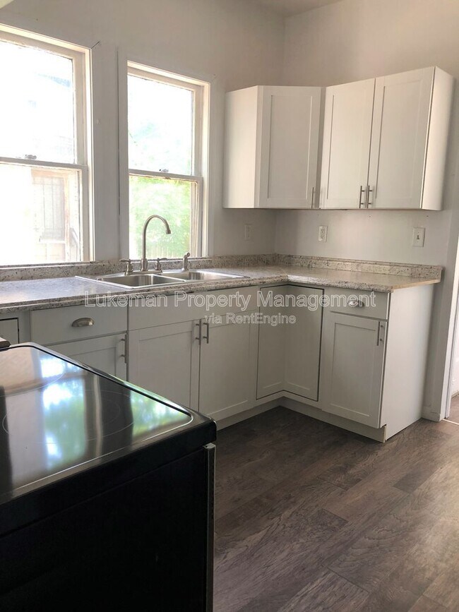 Foto del edificio - 701 Davis St