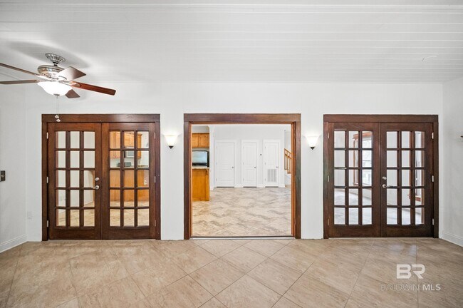 Foto del edificio - 491 Pine Ave