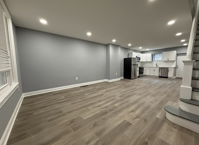 Building Photo - 1010 S Ithan St