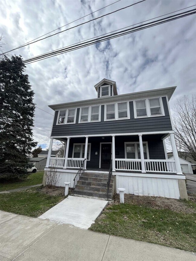 Building Photo - 56 N Chestnut St