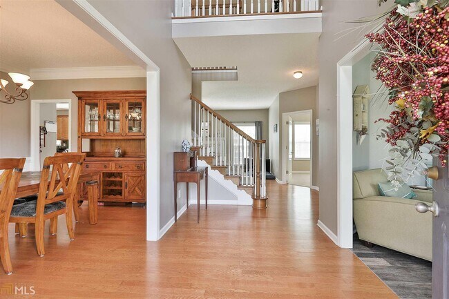 Building Photo - 115 Silverbell Ln