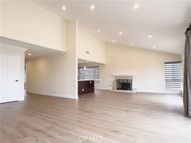 Building Photo - 261 Avenida Santa Elena