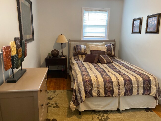 Foto del edificio - 111 N Wingate Rd