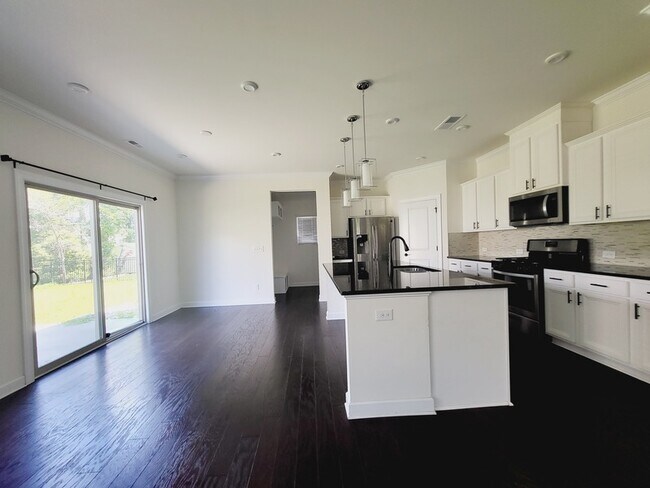 Building Photo - 4514 Collingham Dr
