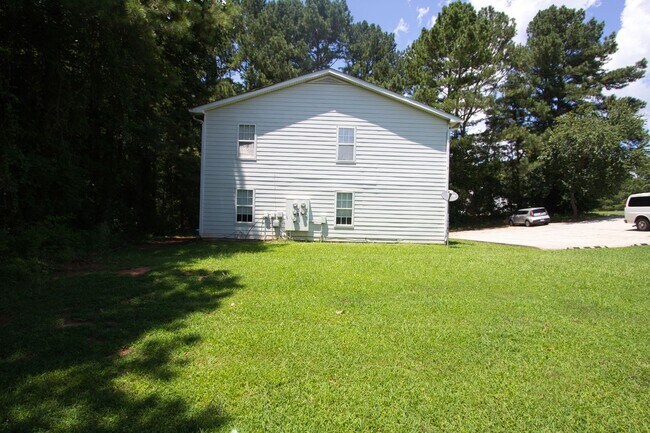 Building Photo - 1687CBC