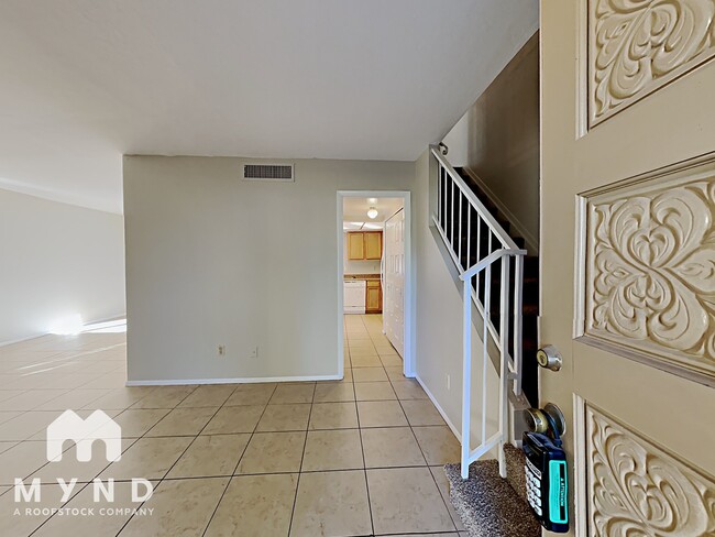 Foto del edificio - 5924 N 83rd St