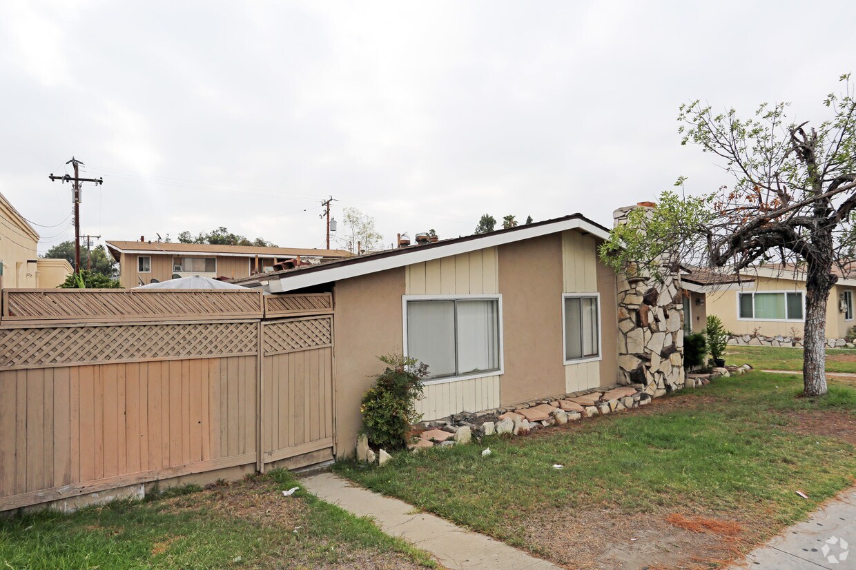 Building Photo - 12072 Haster St