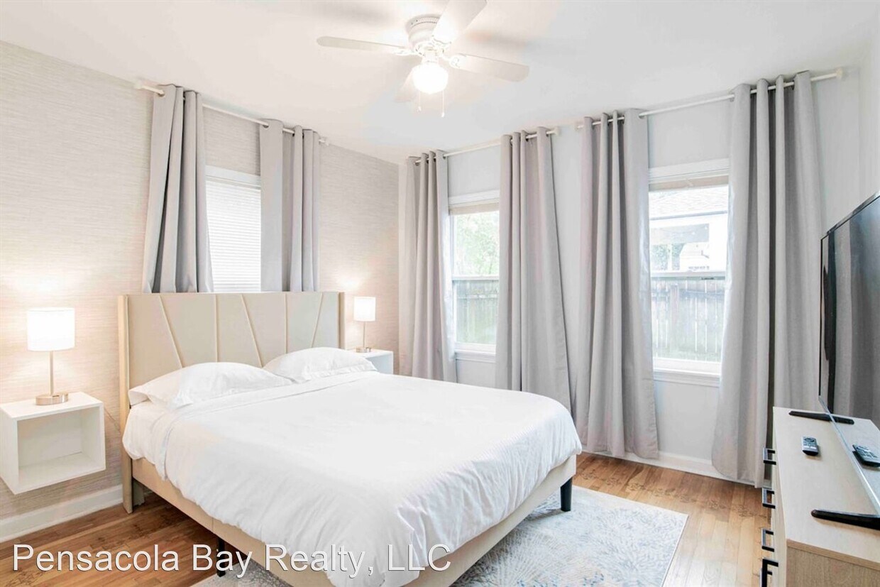 Primary Photo - 3 br, 1 bath House - 14 Lieutenant St