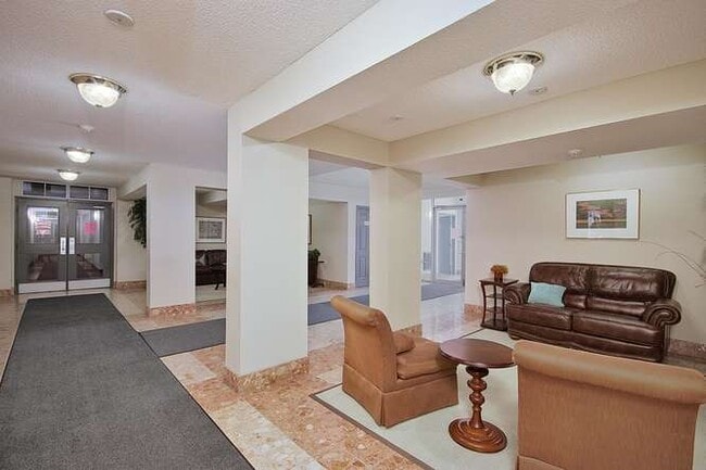 Building Photo - SPACIOUS TWO BEDROOM TWO BATHROOM APARTMENT CLOSE TO MASONVILLE