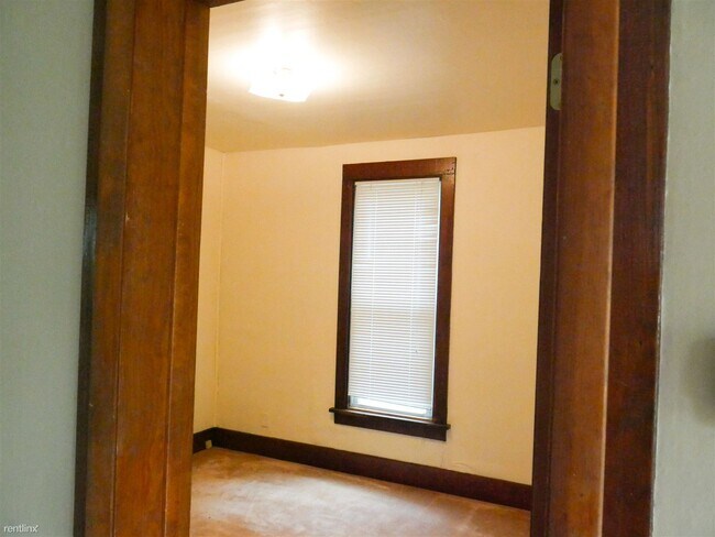 Foto del edificio - 1 br, 1 bath Duplex - 511 South 3rd Street 1