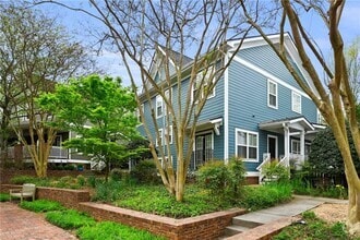 Building Photo - 272 Carlyle Park Dr