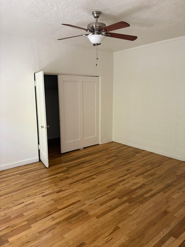 Foto del edificio - 1845 N Gramercy Pl