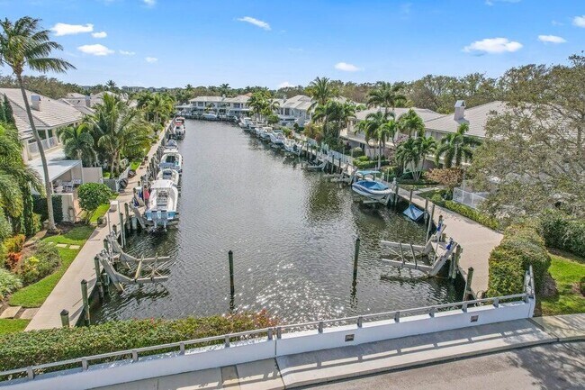 Foto del edificio - 14394 Cypress Island Ct