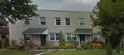 Building Photo - 381 D'Arcy St