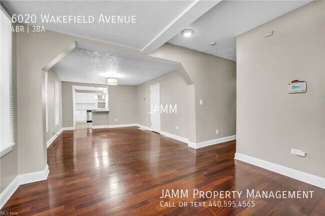Foto del edificio - 6020 Wakefield Ave