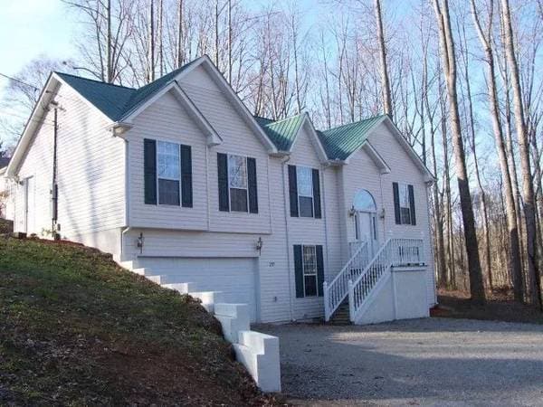 Building Photo - 297 Kenway St