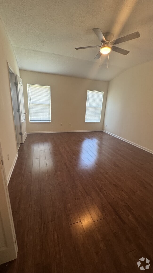 Building Photo - 1447 Biscayne Bay Cir