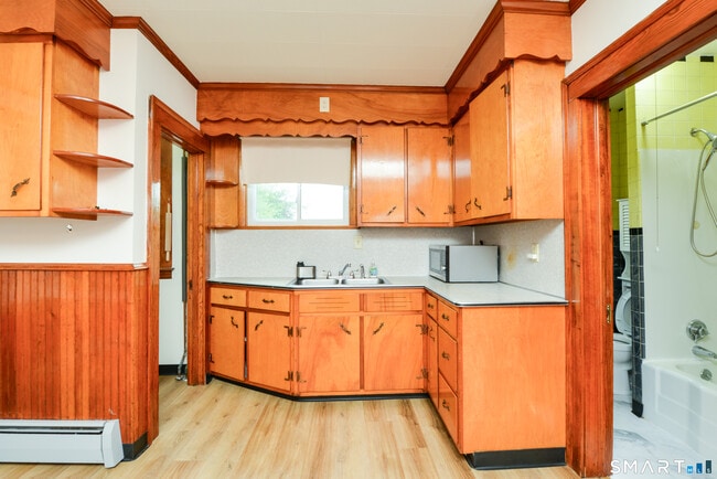 Building Photo - 33 Zipp Ave